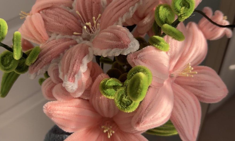 pipe cleaner flower bouquet